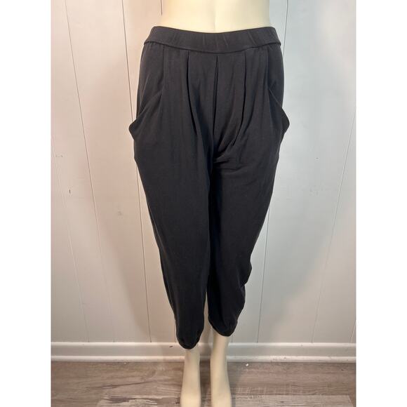 Eileen Fisher Stretch Jersey Knit Drop Pocket Ankle Pants in Black. Size XS - Picture 1 of 5
